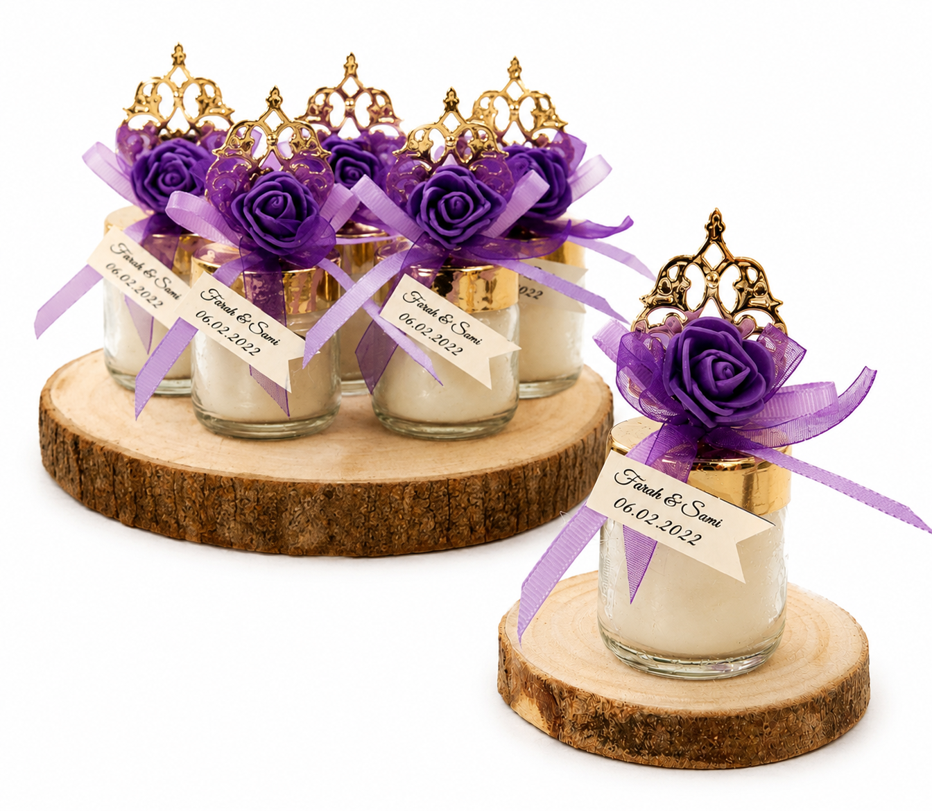 Personalisierte Kerze im Mini Glas mit lila Rose, goldfarbenem Deckel und Namensanhänger