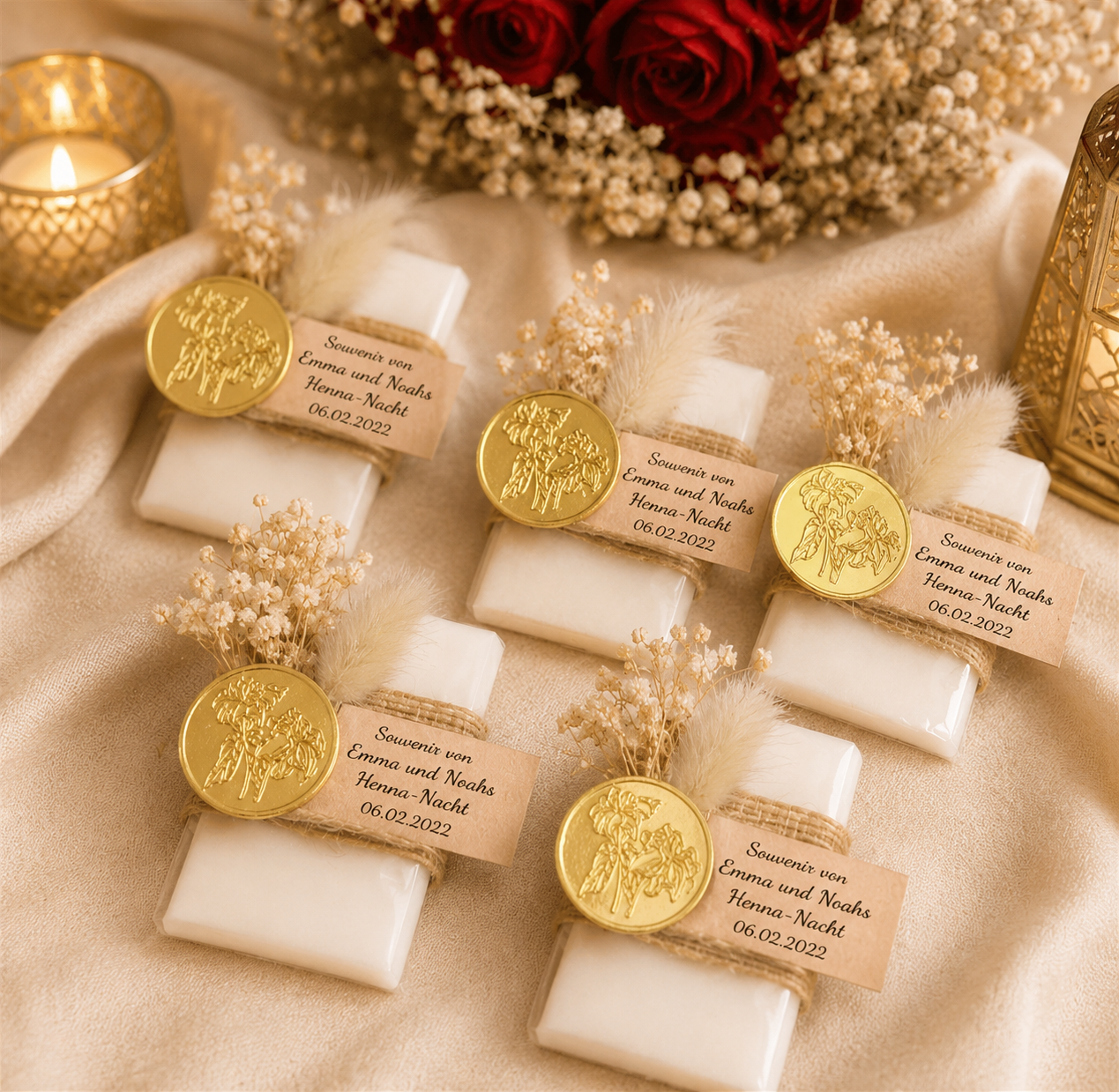 Personalisierte Lavendelseife mit Trockenblumen, Juteband und Goldplakette
