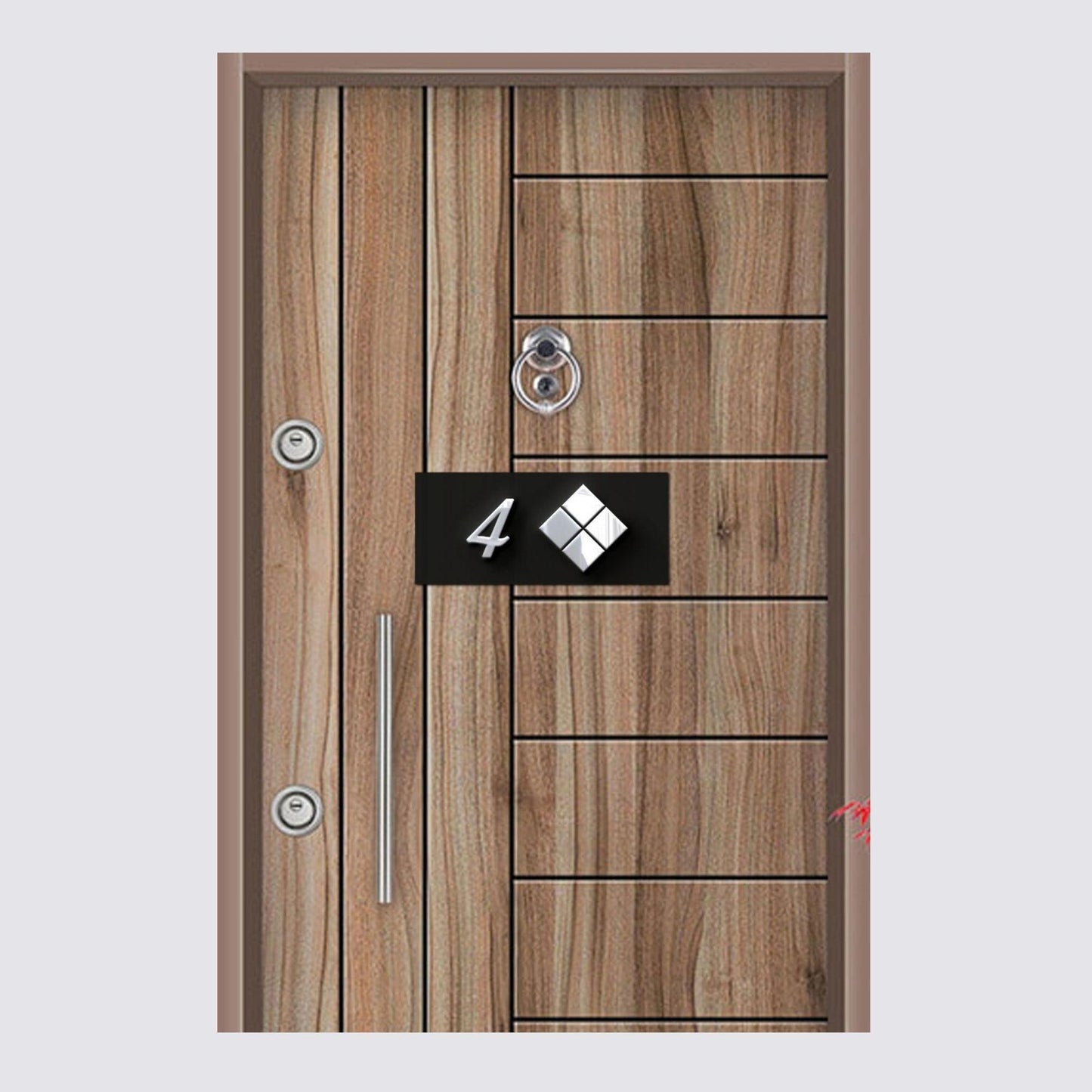 Türschild mit stilisierten Mustern