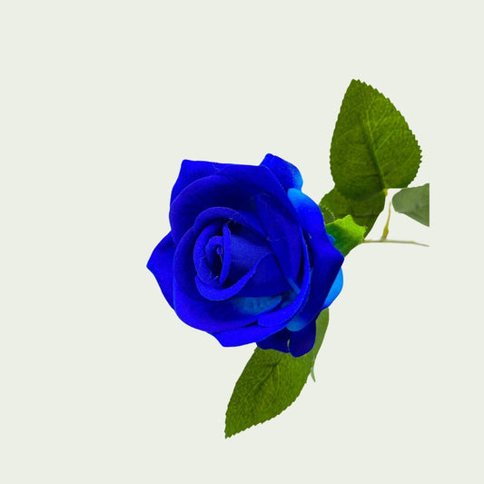 Blaue Kunstrose