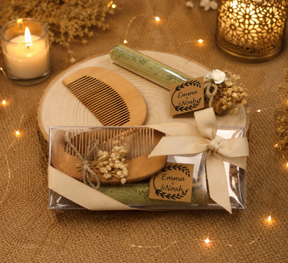 Personalisiertes Henna Gastgeschenk mit Holzkamm, Henna im Glasrohr und Geschenkbox