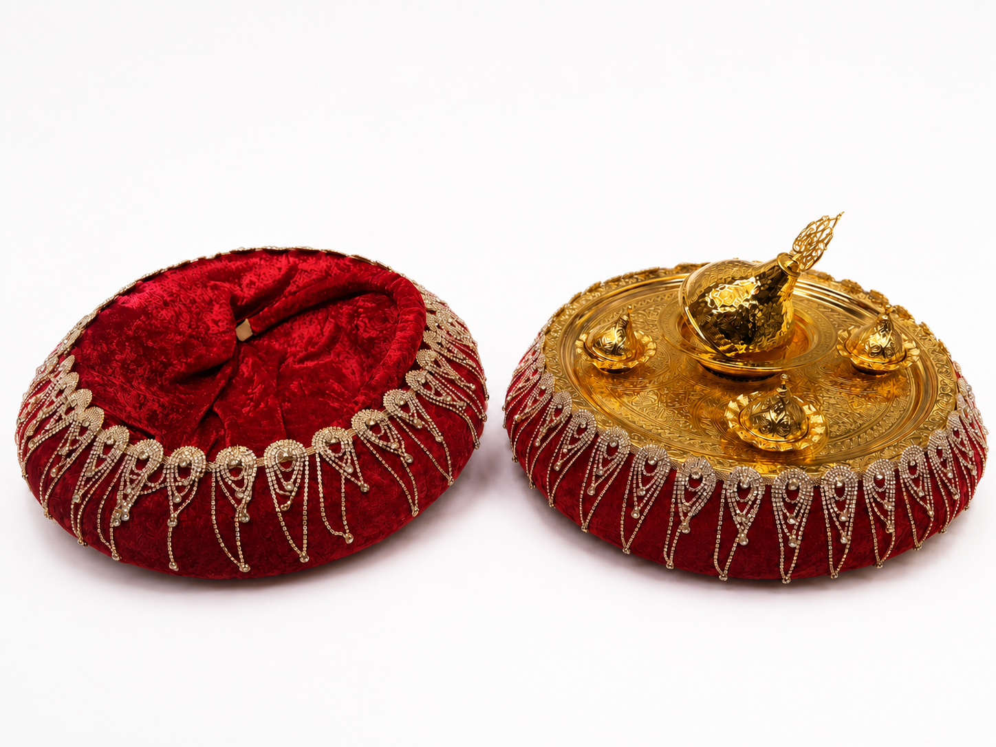 Bordeauxrotes Henna Tablett Set mit Strassbordüre &amp; goldfarbenen Behältern