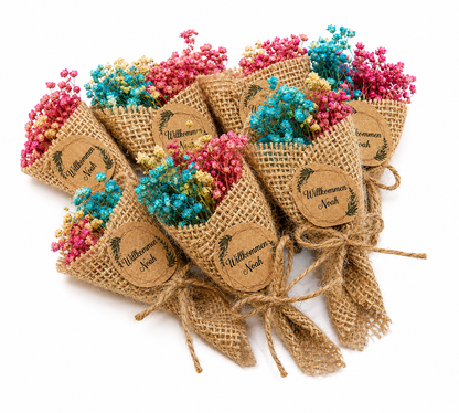 Personalisierte Jute Gastgeschenke mit Trockenblumen und Namensetikett