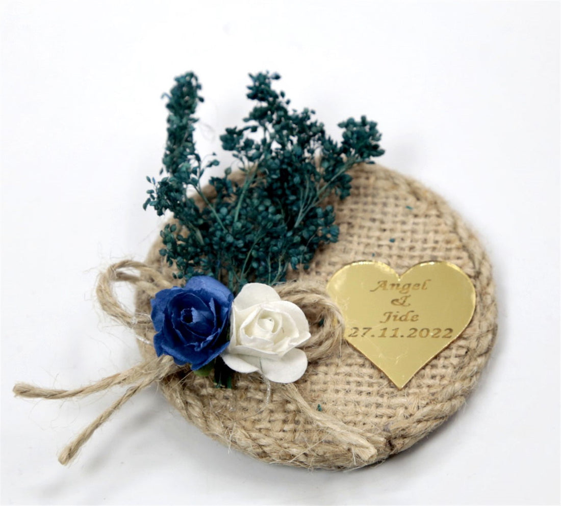 Jute-Magnet mit Herz &amp; Trockenblumen