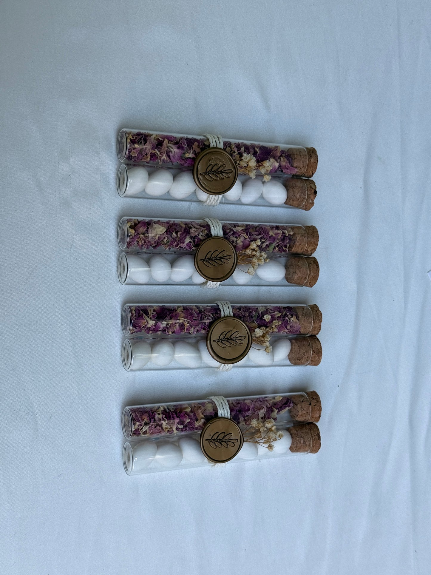 Gastgeschenk Set Reagenzglas mit Mandeln & Rosenblüten – 50 Stück