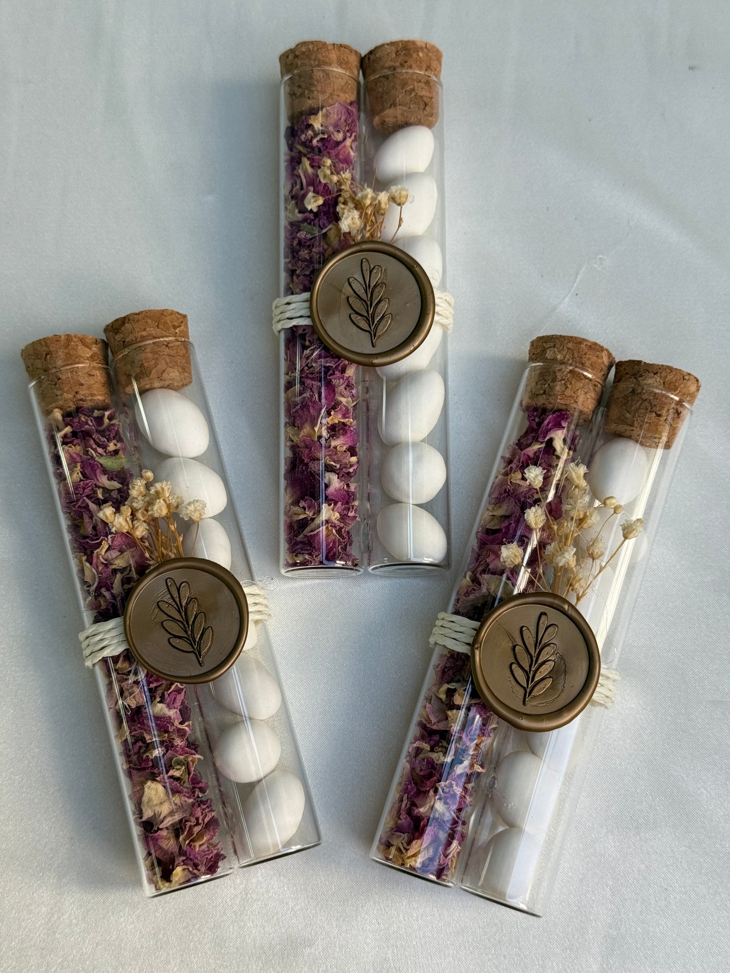 Gastgeschenk Set Reagenzglas mit Mandeln & Rosenblüten – 50 Stück