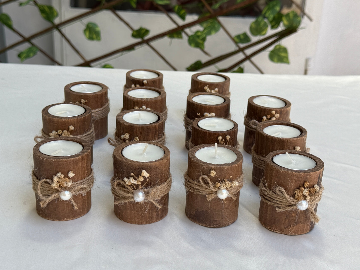 Gastgeschenk Set Holz-Kerzenhalter mit Perle (für 50 Gäste)