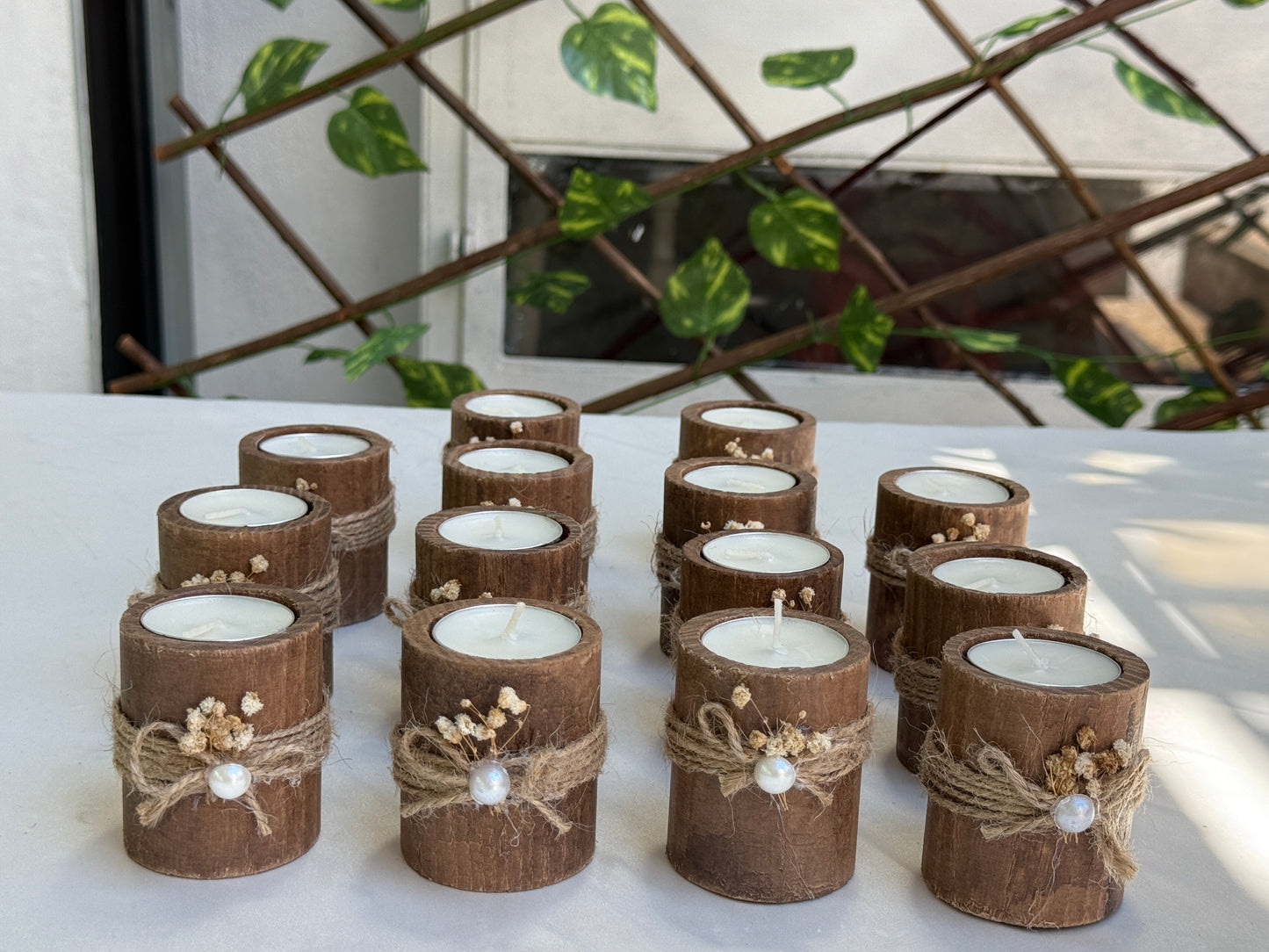 Gastgeschenk Set Holz-Kerzenhalter mit Perle (für 50 Gäste)