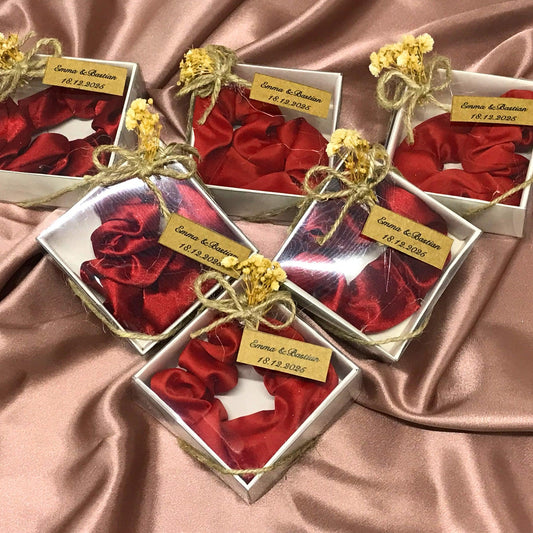 Handgefertigte Rote Haargummis im Geschenkbox (für 50 Gäste)
