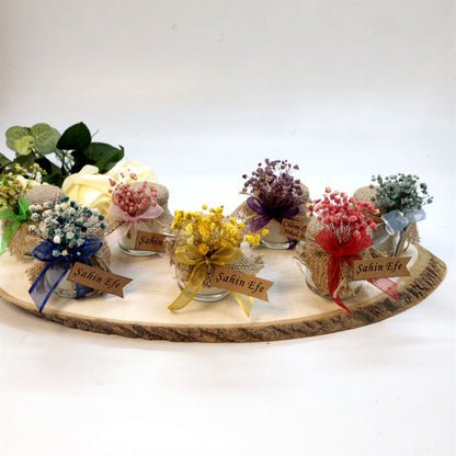 Personalisiertes Mini Glas Gastgeschenk mit Jute und Trockenblumen