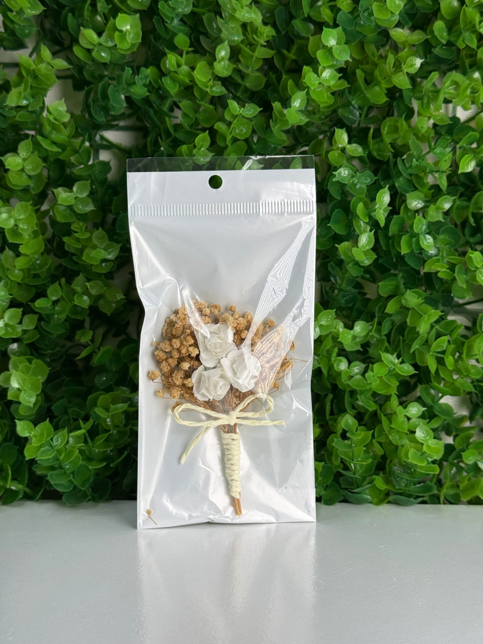 Kuru Çiçekli Kına Hediyesi – Şık ve Doğal Kına Gecesi Hatırası