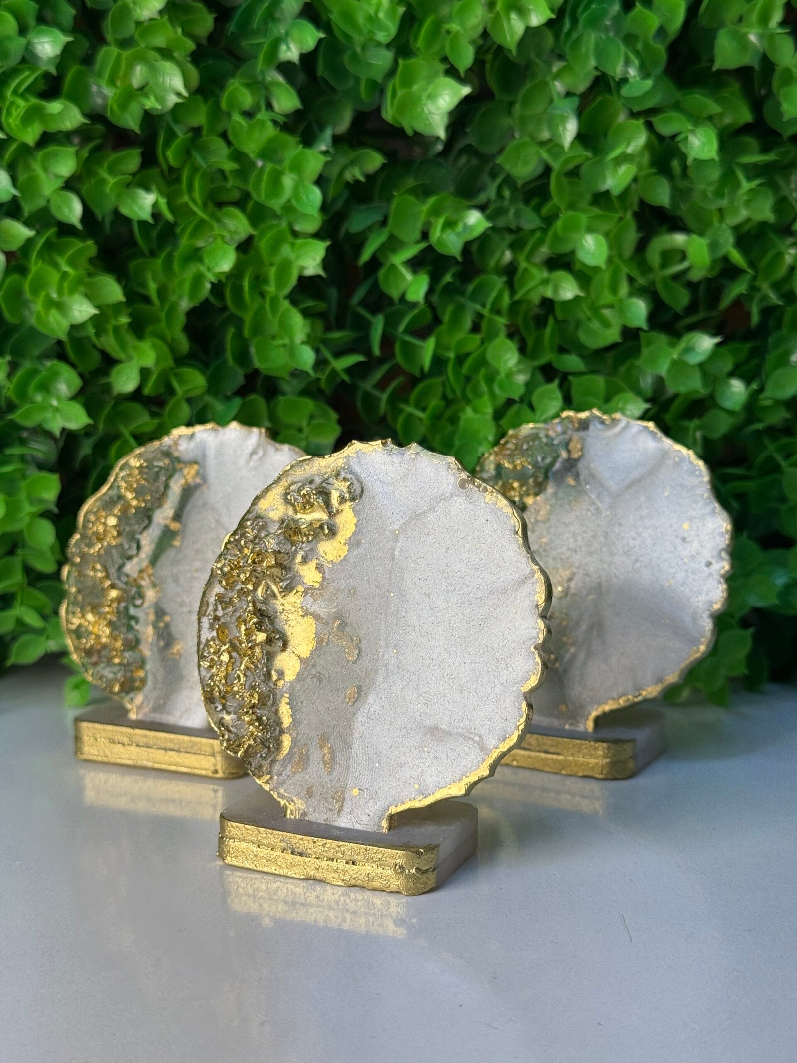 Mermer Desenli Epoksi Nişan Hatırası – Altın Detaylı Söz ve Nişan Hediyeliği – Şık Misafir Hatırası